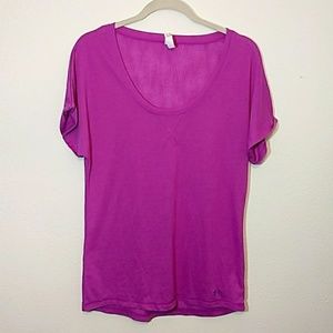 Under Armour Purple Short Sleeve Workout Tee - M